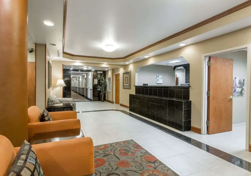 Days inn metal drive